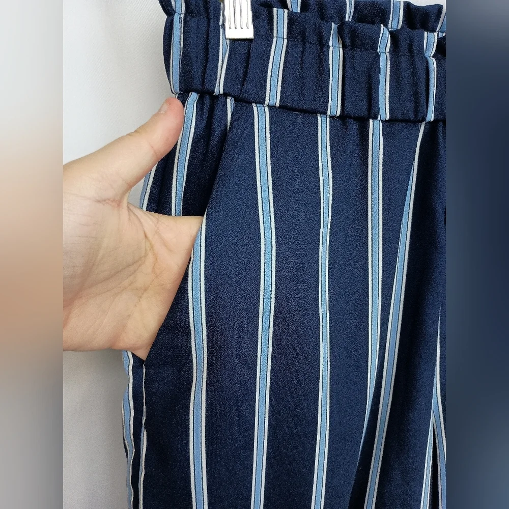 H&M Navy and White Office Siren Wide Leg Pull On Relaxed Striped Pants (#328)‎